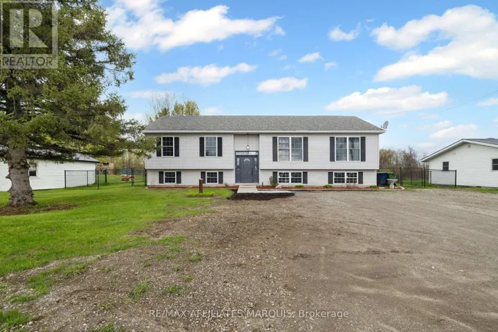 462 HIGHWAY 15 ROAD, Rideau Lakes, Ontario K7A5B8
