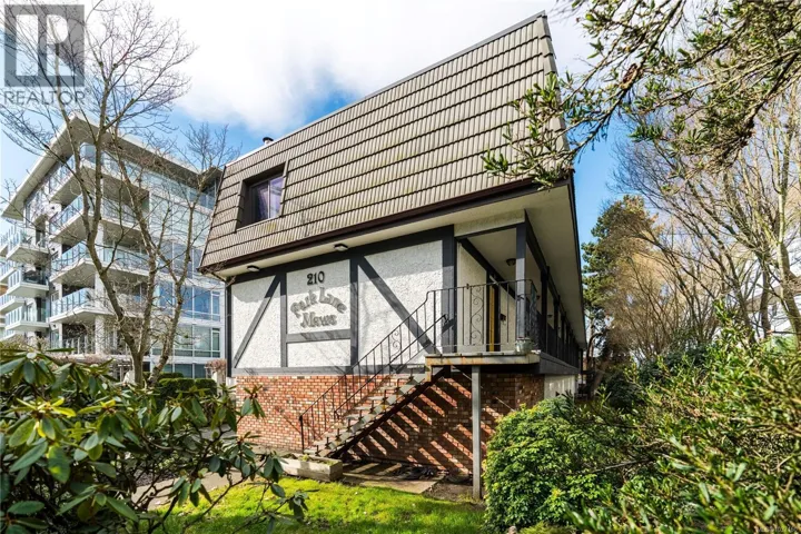 4 210 Douglas St, Victoria, British Columbia V8V2P2