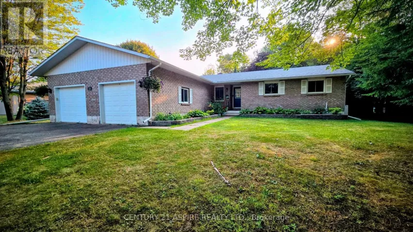 21 HERITAGE DRIVE, Petawawa, Ontario K8H3K9