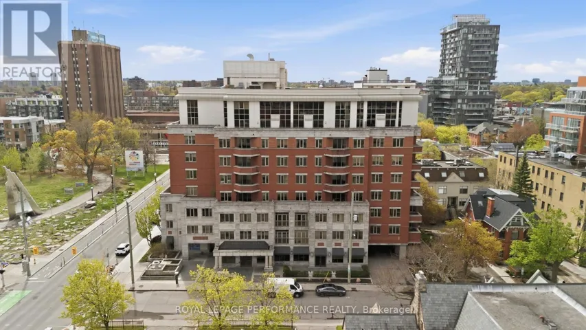 312 - 320 MCLEOD STREET, Ottawa, Ontario K2P1A3