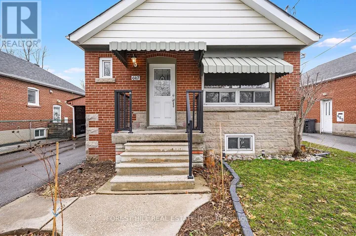 667 PHARMACY AVENUE, Toronto (Clairlea-Birchmount), Ontario M1L3H7