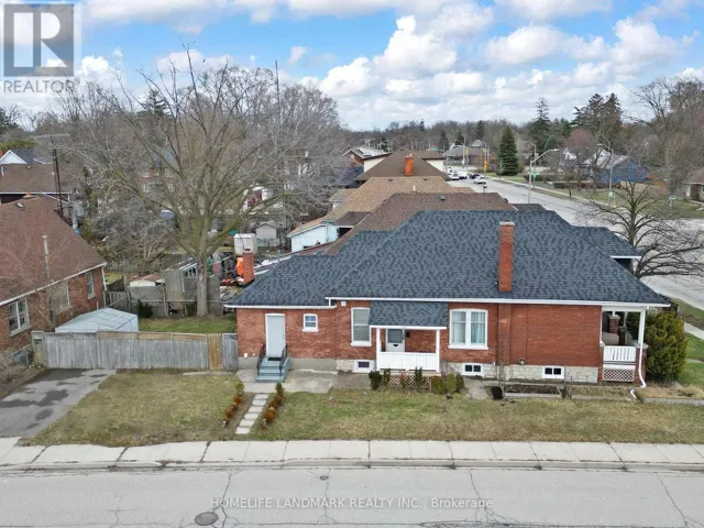 674 COLBORNE STREET E, Brantford, Ontario N3S3P9