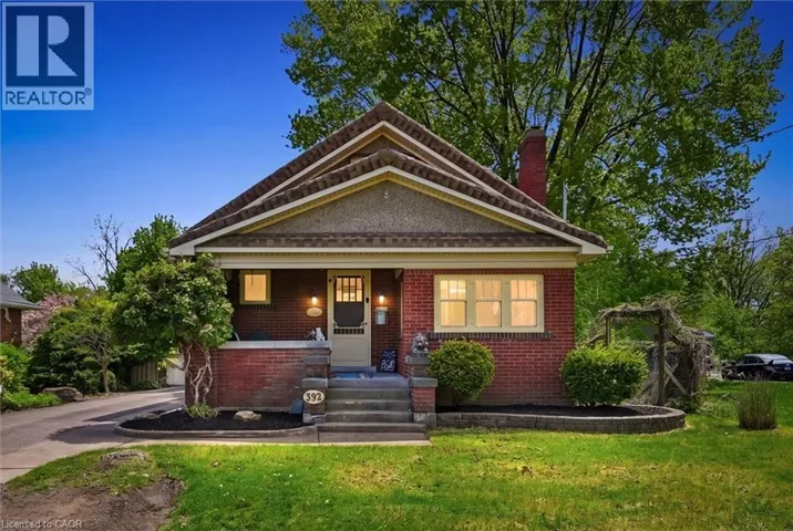 392 QUEENSTON Street, St. Catharines, Ontario L2P2X9