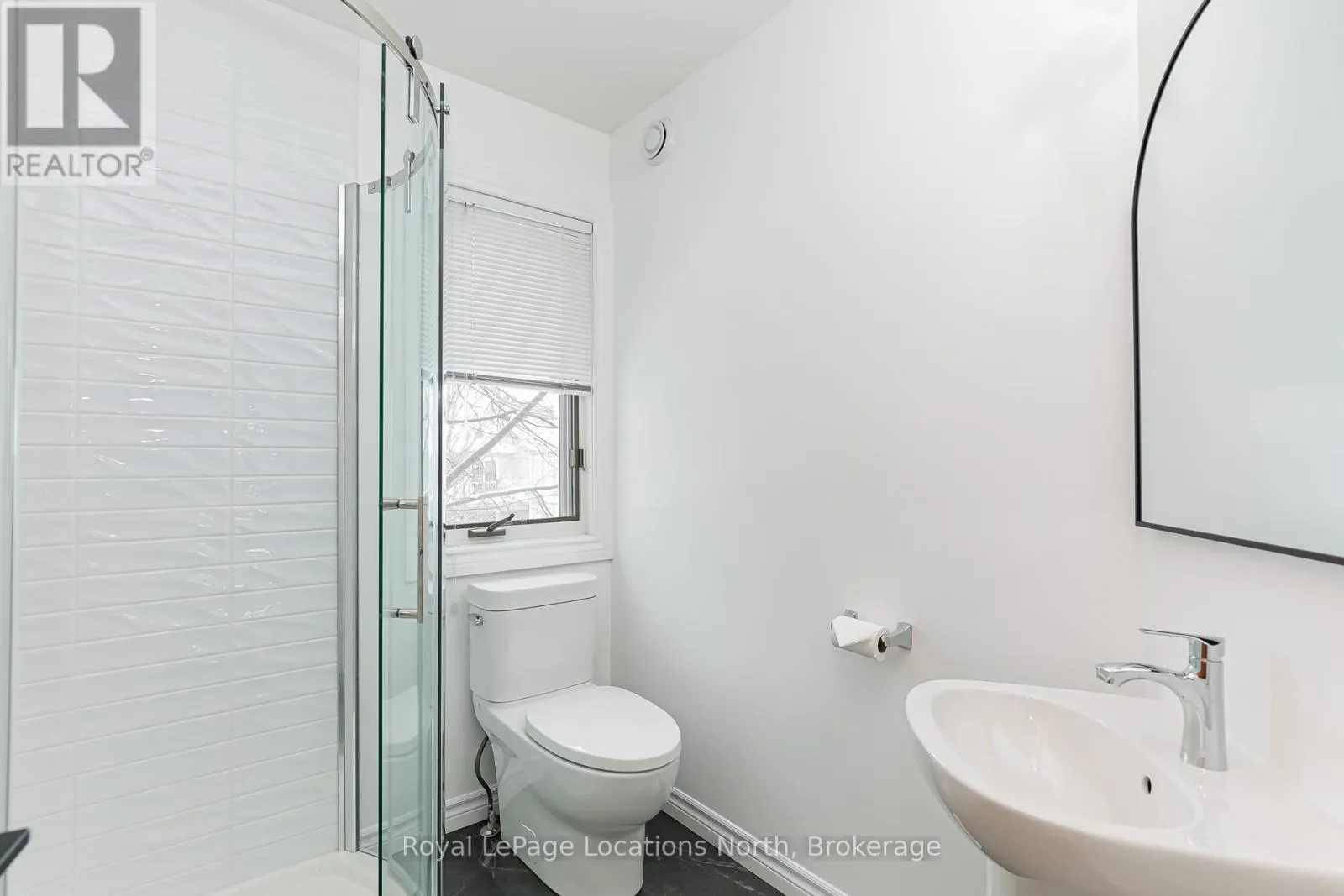 guest bath 2