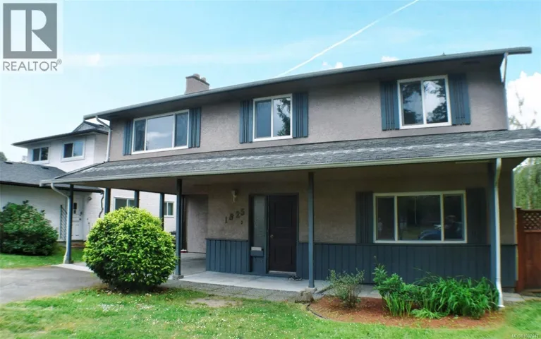 1825 Fairhurst Ave, Saanich, British Columbia V8N1P5