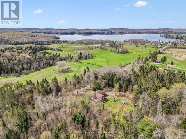 2519 SOUTH HORN LAKE RD R.R.#3 ROAD, Magnetawan, Ontario P0A1C0