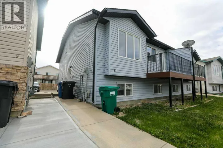 8, 720 Heritage Boulevard W, Lethbridge, Alberta T1K7X2