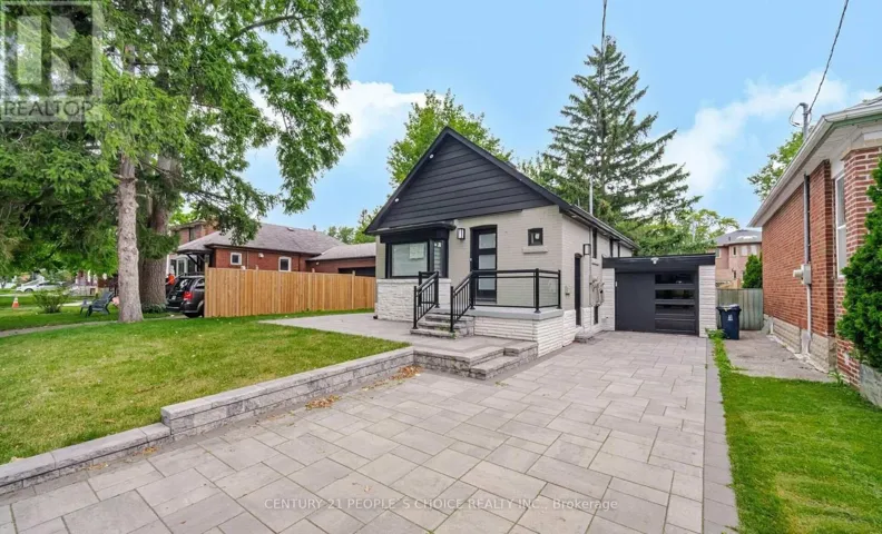 218 WILLIAM STREET, Toronto (Weston), Ontario M9N2H1