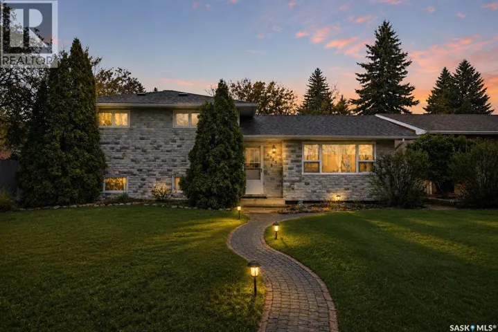 2305 Taylor STREET E, Saskatoon, Saskatchewan S7H1W8