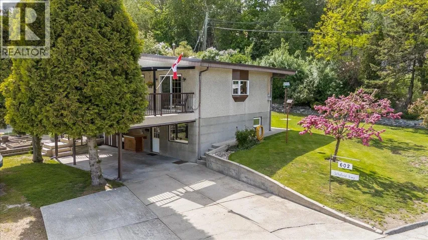 602 Schofield Highway, Warfield, British Columbia V1R2G8