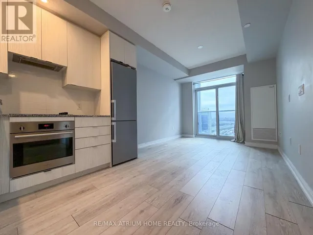 2705 - 225 VILLAGE GREEN SQUARE, Toronto (Agincourt South-Malvern West), Ontario M1S0N4