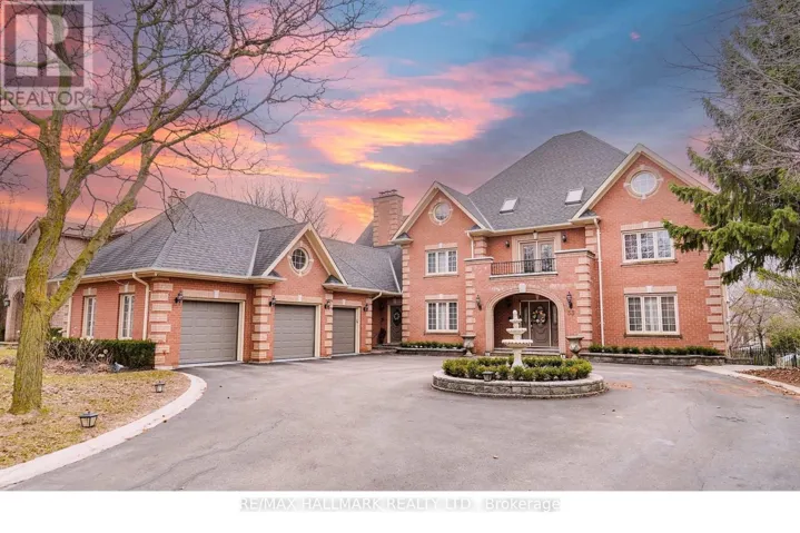 33 OATLANDS CRESCENT, Richmond Hill (Mill Pond), Ontario L4C9P1