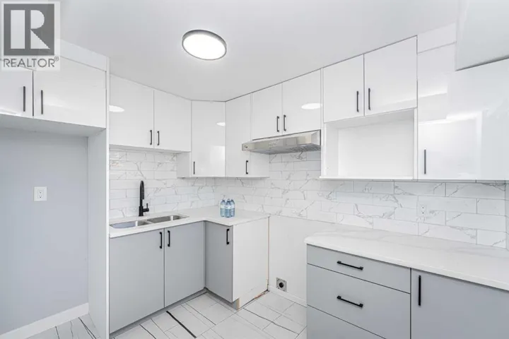 6403 Centre Street NW, Calgary, Alberta T2K0V3