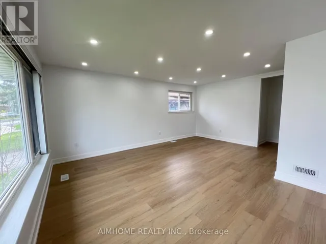 22 DENVER PLACE, Toronto (Woburn), Ontario M1H2P1