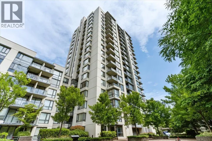 1209 3588 CROWLEY DRIVE, Vancouver, British Columbia V5R6H3