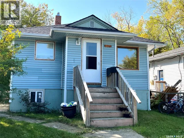 345 19th STREET E, Prince Albert, Saskatchewan S6V1J8
