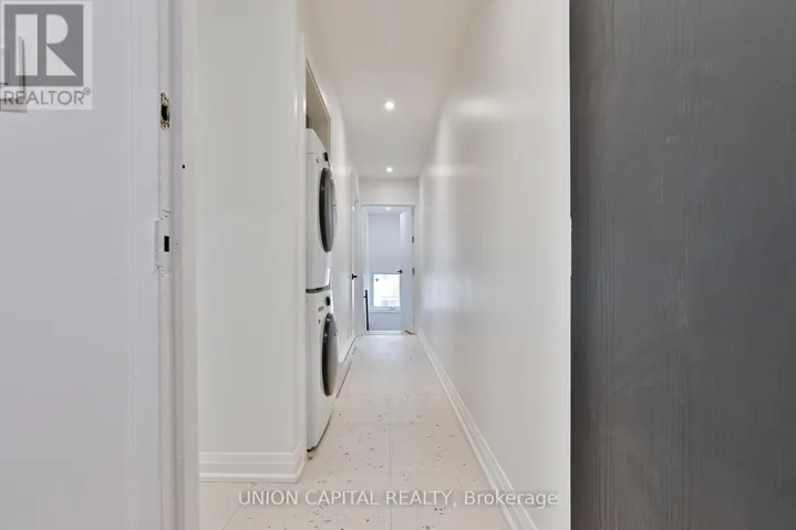 2 - 612 GERRARD STREET E, Toronto (North Riverdale), Ontario M4M1Y3
