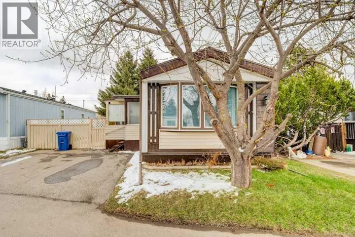 162, 6724 17 Avenue SE, Calgary, Alberta T2A0W5