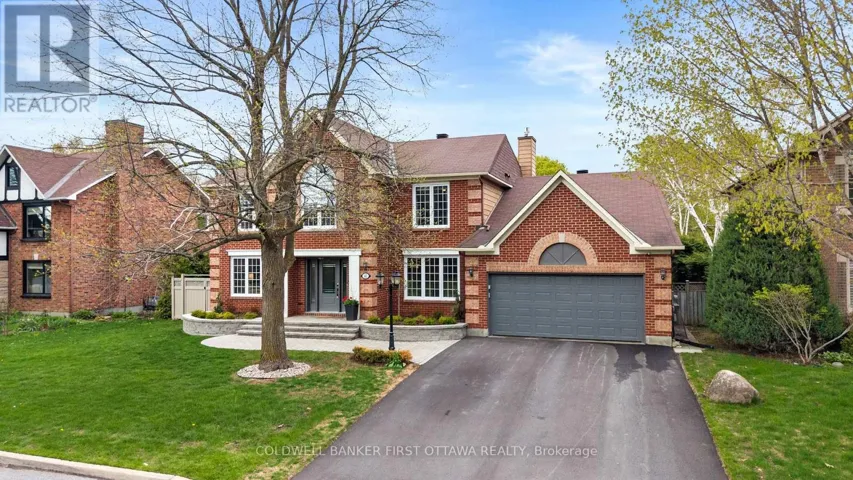 42 HAMPEL CRESCENT, Ottawa, Ontario K2S1E4