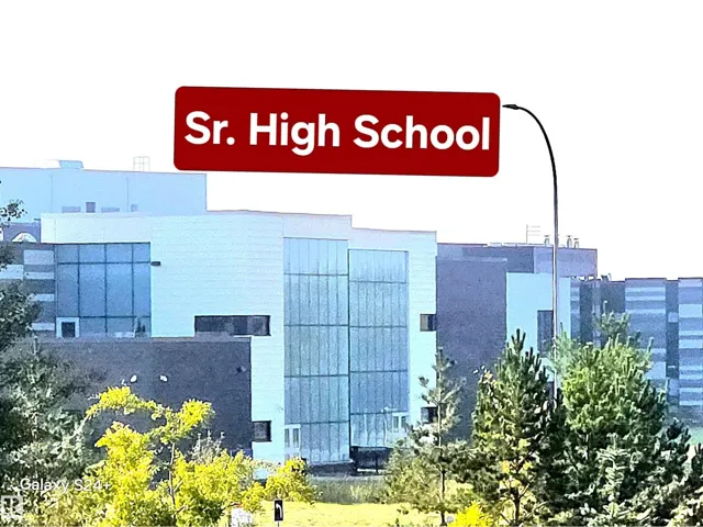 #206 3207 JAMES MOWATT TR SW, Edmonton, Alberta T6W3L6