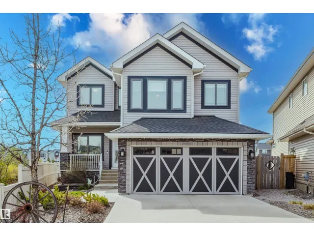 15807 11 AV SW SW, Edmonton, Alberta T6W2S4