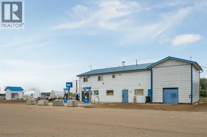 2 Railway Avenue N, Hay Lakes, Alberta T0B1W0