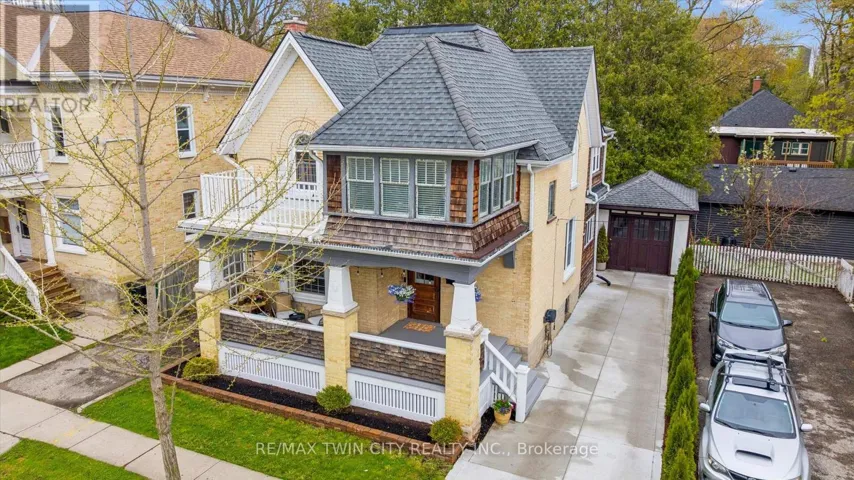 99 WATER STREET S, Kitchener, Ontario N2G1Z4