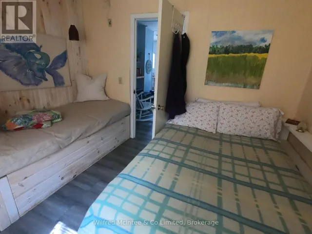 780