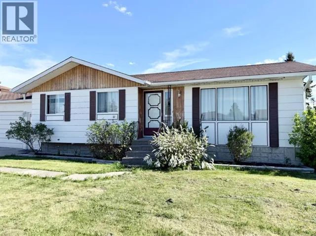 5107 46 Avenue, Mayerthorpe, Alberta T0E1N0