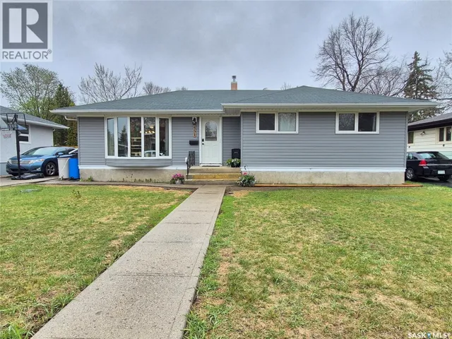 451 Woodlawn CRESCENT, Weyburn, Saskatchewan S4H0X5