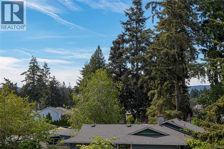 304 2220 Sooke Rd, Colwood, British Columbia V9B0G9