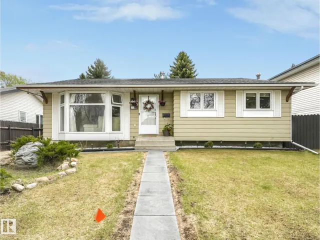 168 HUMBERSTONE RD NW, Edmonton, Alberta T5A4C6