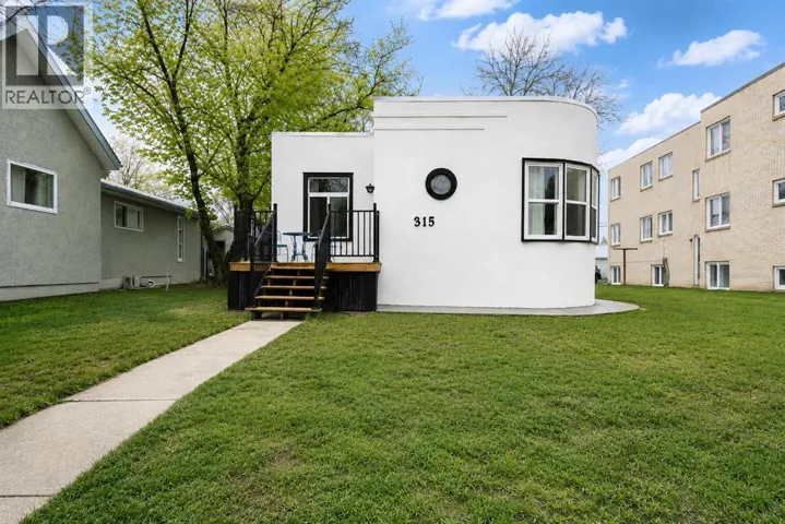 315 Aberdeen Street SE, Medicine Hat, Alberta T1A0R3