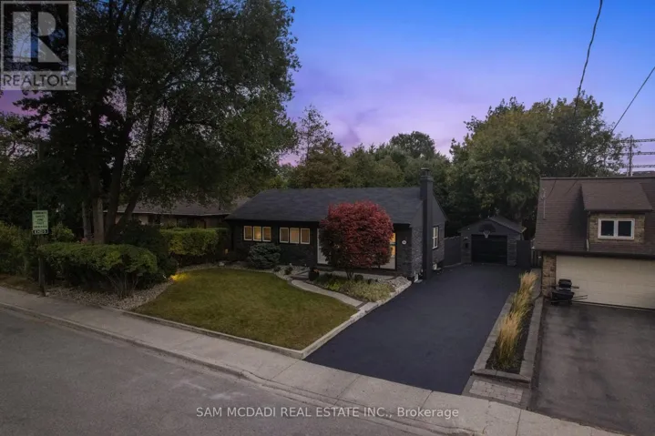 1140 HALLIDAY AVENUE, Mississauga (Lakeview), Ontario L5E1P9