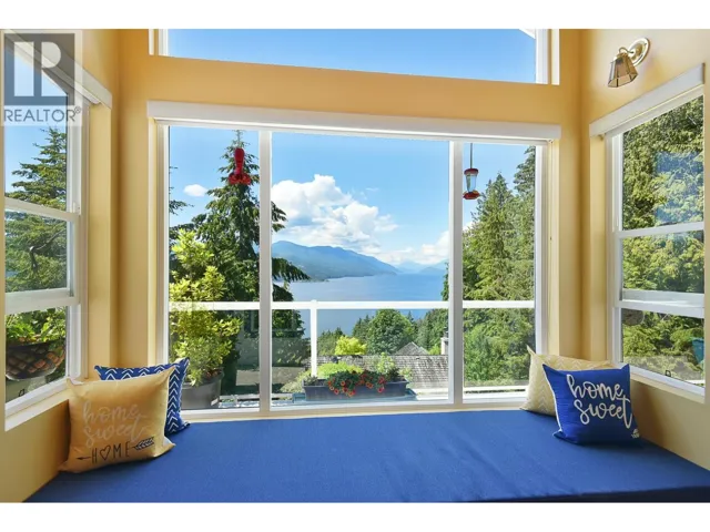 5870 SKOOKUMCHUK ROAD, Sechelt, British Columbia V7Z0P3