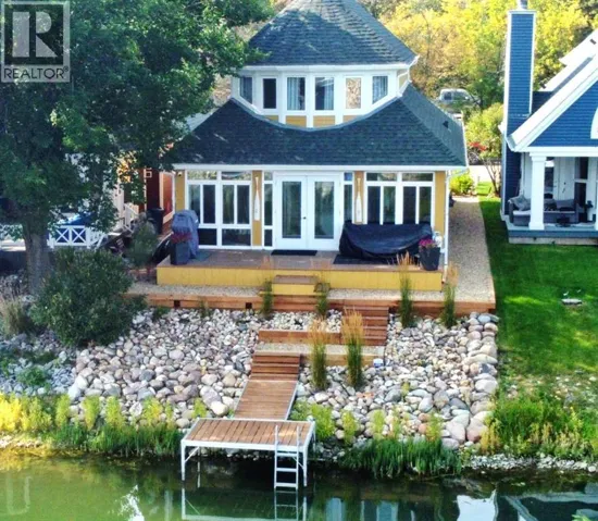 108 Marina Bay Court, Sylvan Lake, Alberta T4S1E9