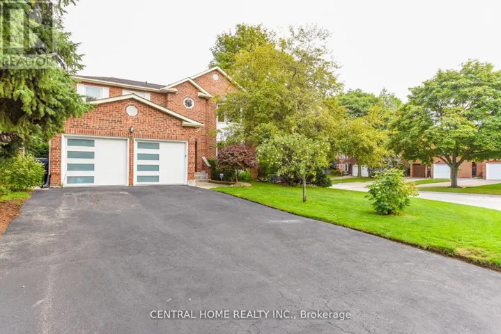4 ROBALDON ROAD, Toronto (Princess-Rosethorn), Ontario M9A5A7