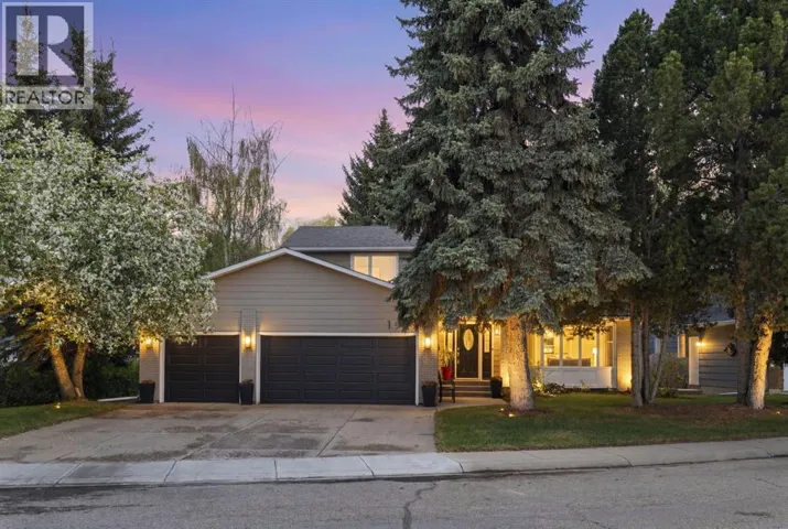 111 Lake Mead Place SE, Calgary, Alberta T2J3Z7