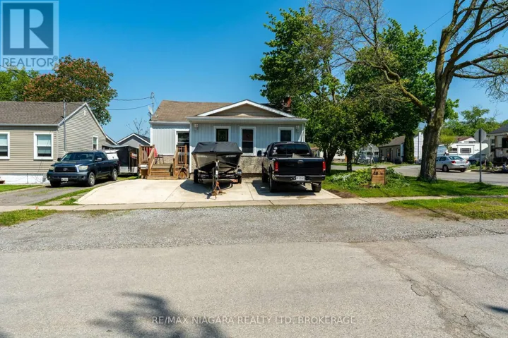 18 1/2 WILLOW STREET, St. Catharines (Burleigh Hill), Ontario L2T1N4