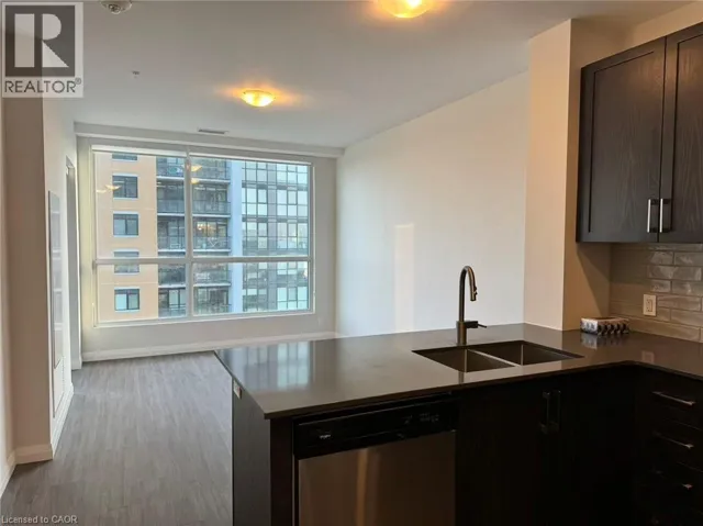 104 GARMENT Street Unit# 1705, Kitchener, Ontario N2G0C8