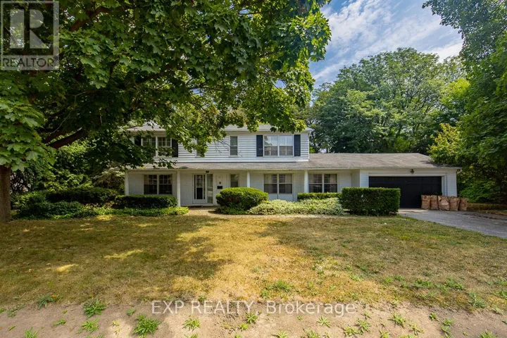 9 LAURELEAF ROAD, Markham (Bayview Glen), Ontario L3T2X2