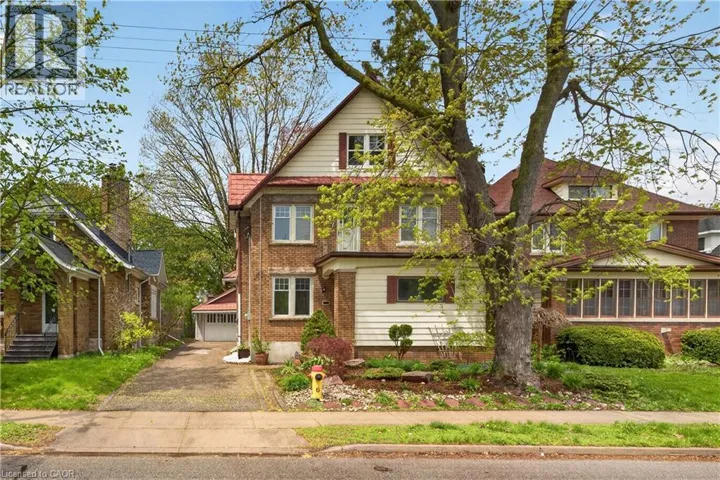 48 STIRLING Avenue N, Kitchener, Ontario N2H3G5