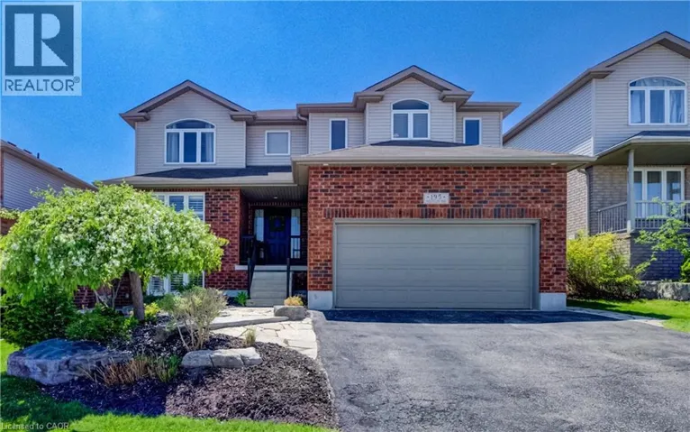 195 WESTCLIFF Way, Cambridge, Ontario N1S5C2