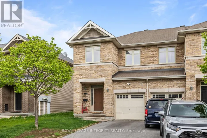 34 TORBEC AVENUE, Ottawa, Ontario K2T0B6