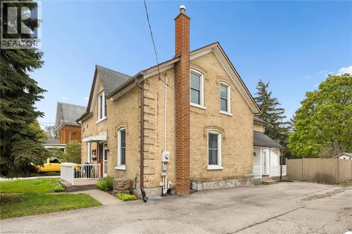 30 HOPETON Street, Cambridge, Ontario N1R3T3