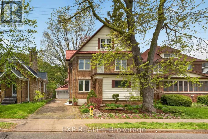 48 STIRLING AVENUE N, Kitchener, Ontario N2H3G5