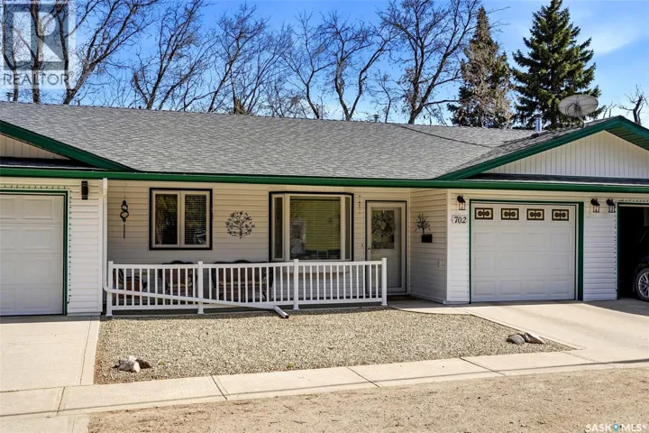 702 Eden STREET, Indian Head, Saskatchewan S0G2K0