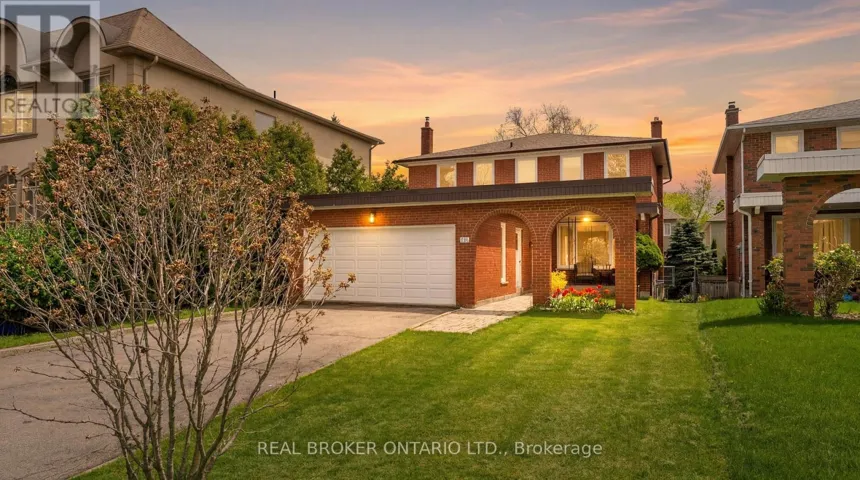 111 MADAWASKA AVENUE, Toronto (Newtonbrook East), Ontario M2M2R5