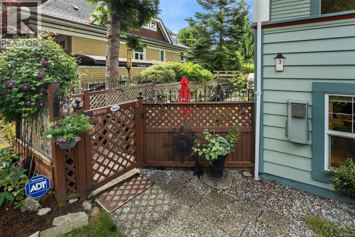 3 1425 Richardson St, Victoria, British Columbia V9S1R1