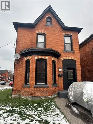 33 NIGHTINGALE Avenue, Hamilton, Ontario L8L1R7